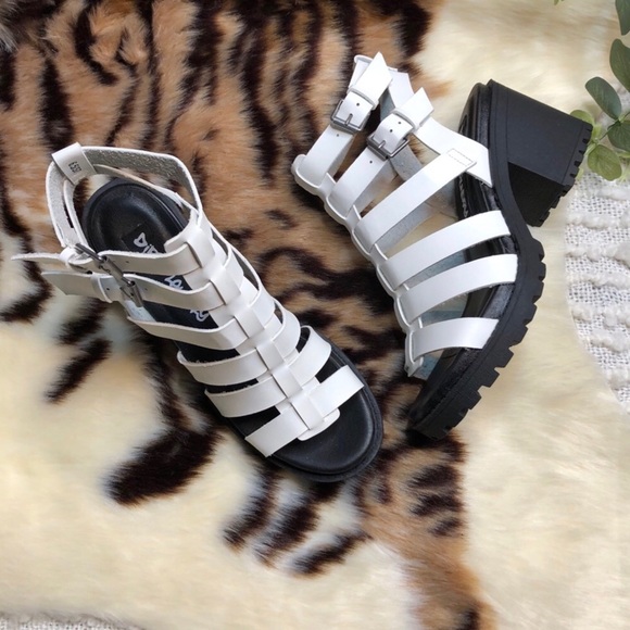 Dirty Laundry Shoes - NIB dirty laundry white leather heel sandals